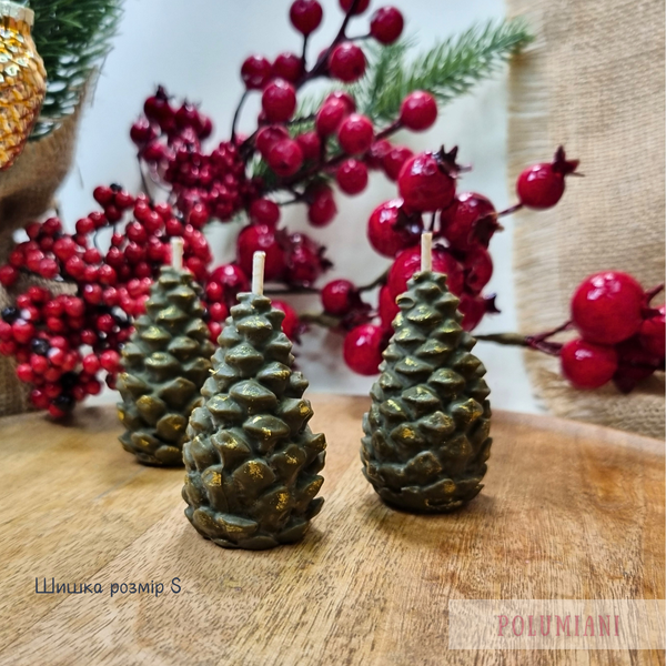 Candle "Pine Cone" S